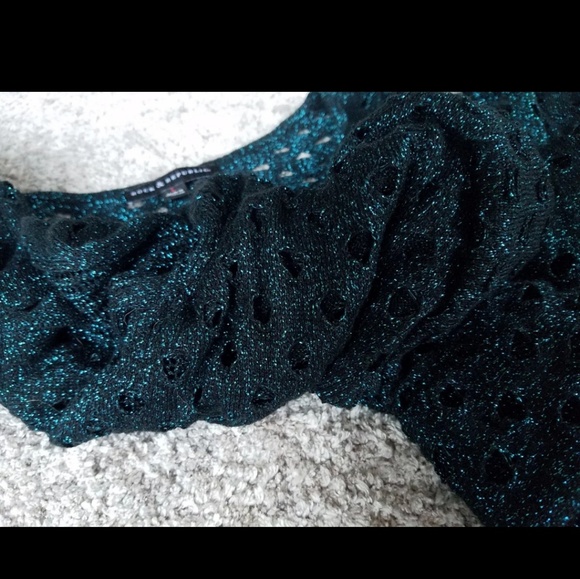 Sweater top by Rock & Republic - Picture 5 of 6